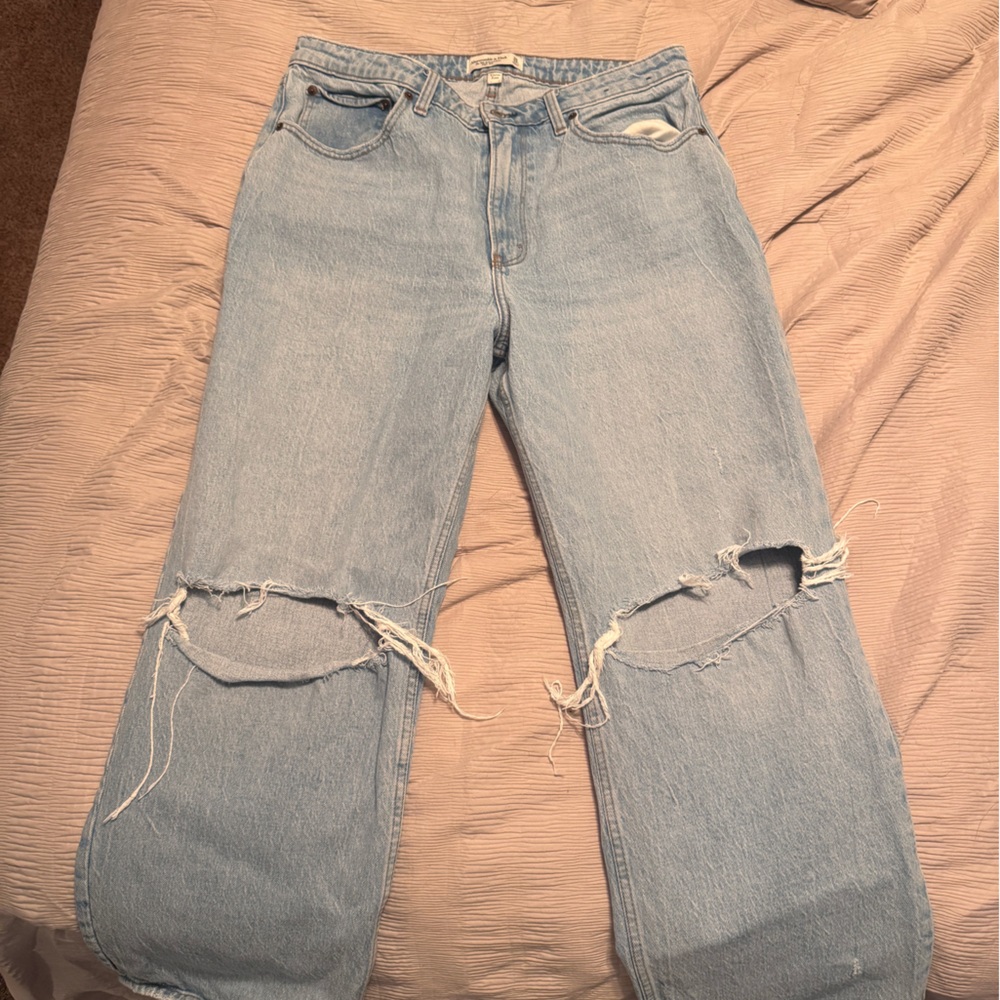 Abercrombie & Fitch Light Blue High-Rise Distressed Women’s Jeans